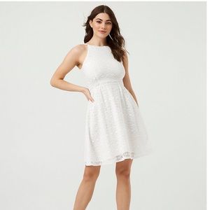 *New* with 🏷. White lace Dress. XS.